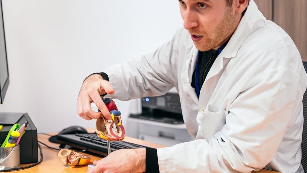 Diagnosing a Leaking Heart Valve