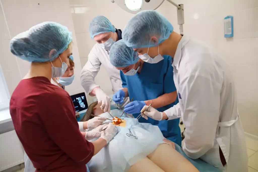 Minimally Invasive Surgery with Smaller Incisions