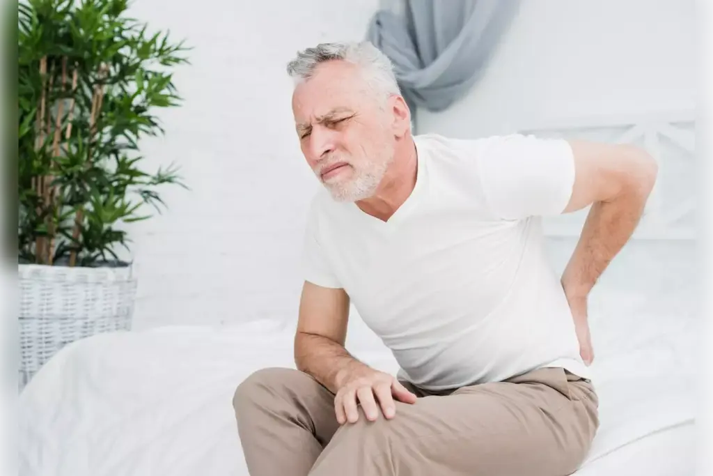 hip pain and leg numbness