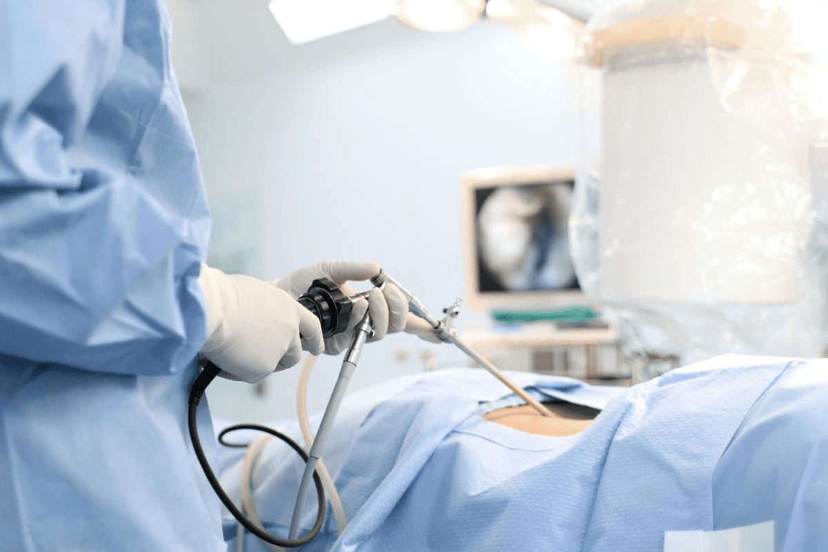 Minimally Invasive Surgery: Robotic vs. Laparoscopic Hysterectomy