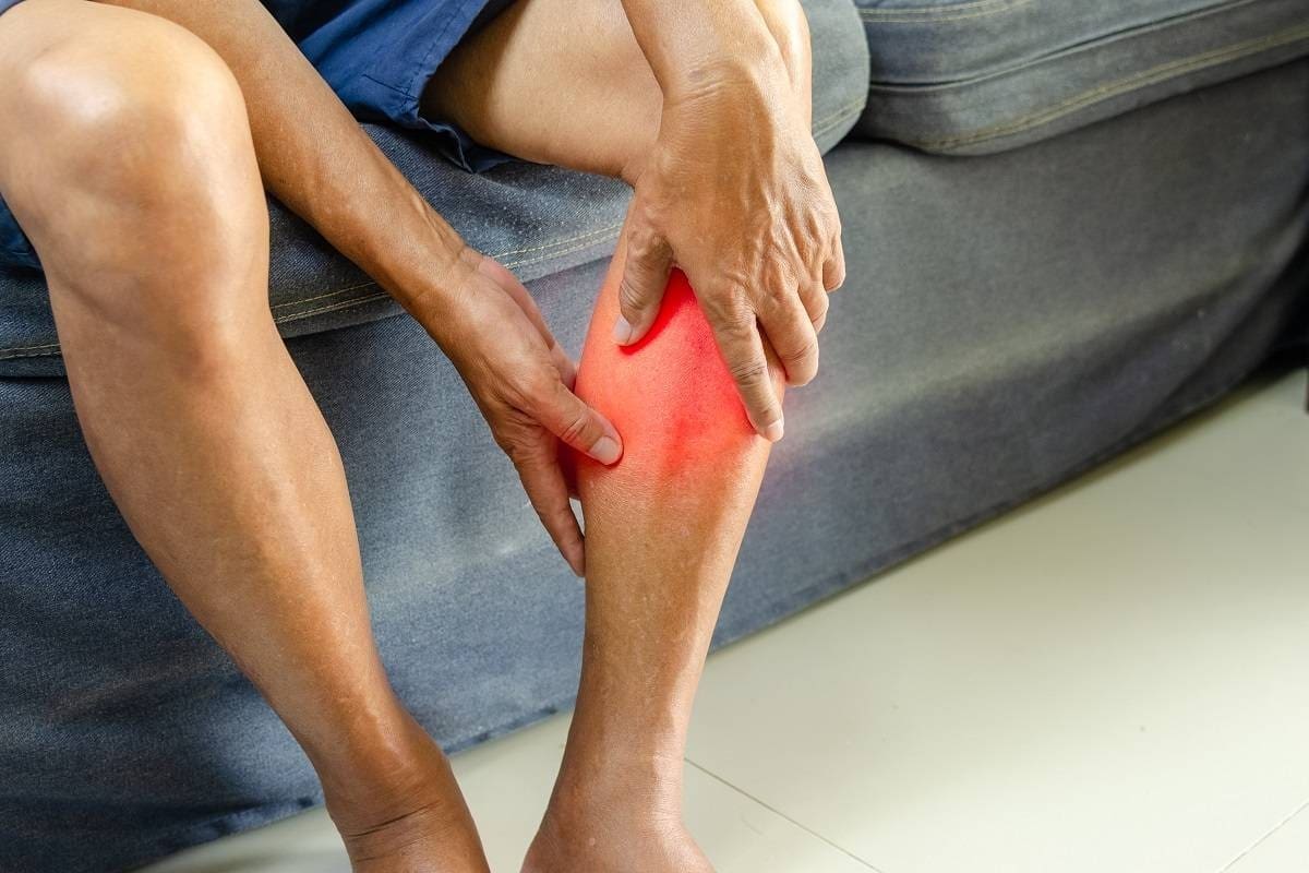Inguinal Hernia & Leg Pain: Understanding the Connection