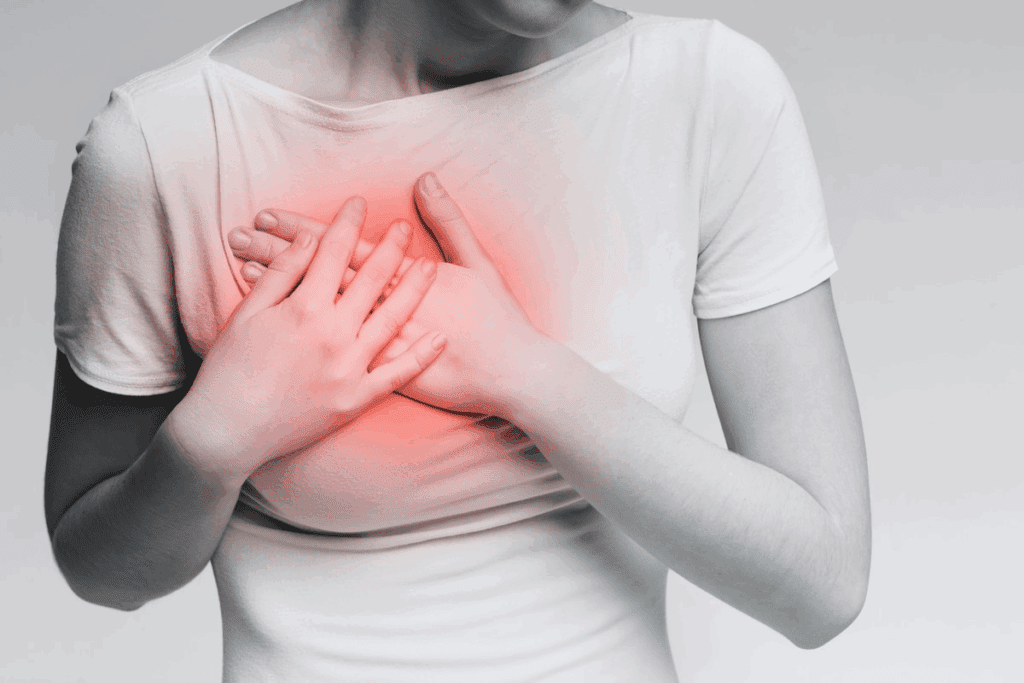 Can Acid Reflux Cause Chest Pain or Mimic Heart Attack? 1 Can Acid Reflux Cause Chest Pain or Mimic Heart Attack?