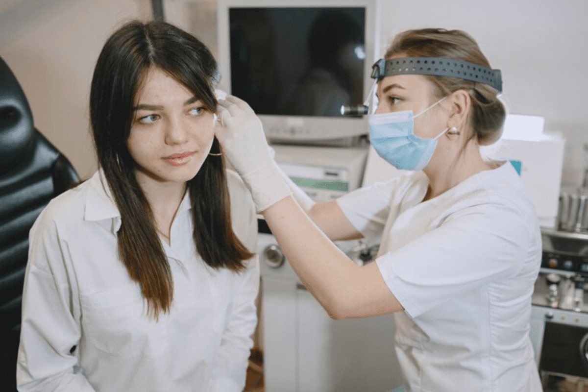 Would an Ear Infection Cause Vomiting and Nausea?