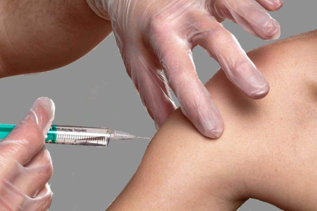 B12 Injection Dosage and Frequency: 7 Essential Guidelines for Adults 1 B12 Injection Dosage and Frequency: 7 Essential Guidelines for Adults