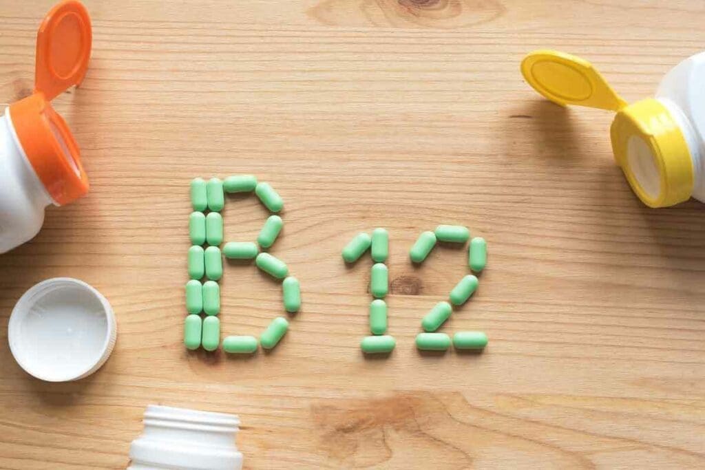 Is Folic Acid Same as Vitamin B12? Key Differences, Symptoms, and Why Both Matter