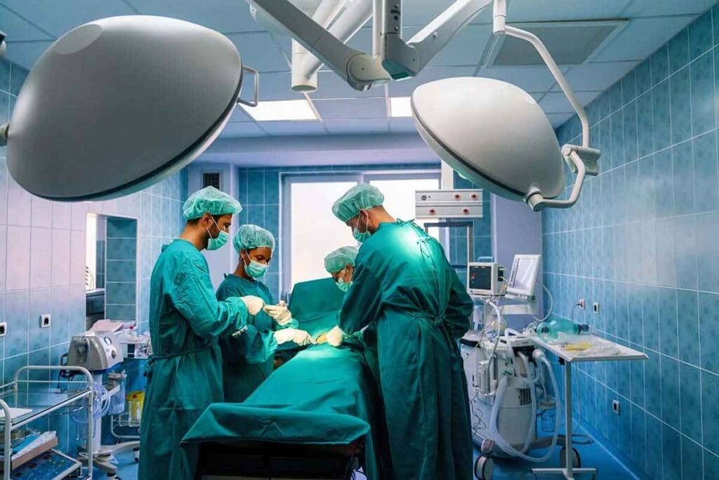 12 Bone Marrow Transplant Donor Risks and Side Effects Explained: How Risky Is a Bone Marrow Transplant?