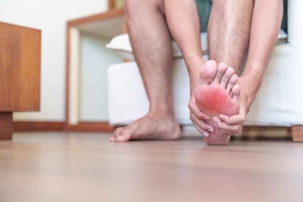How to Recognize and Treat a Blood Clot in Toe: Symptoms and Solutions 2 How to Recognize and Treat a Blood Clot in Toe: Symptoms and Solutions