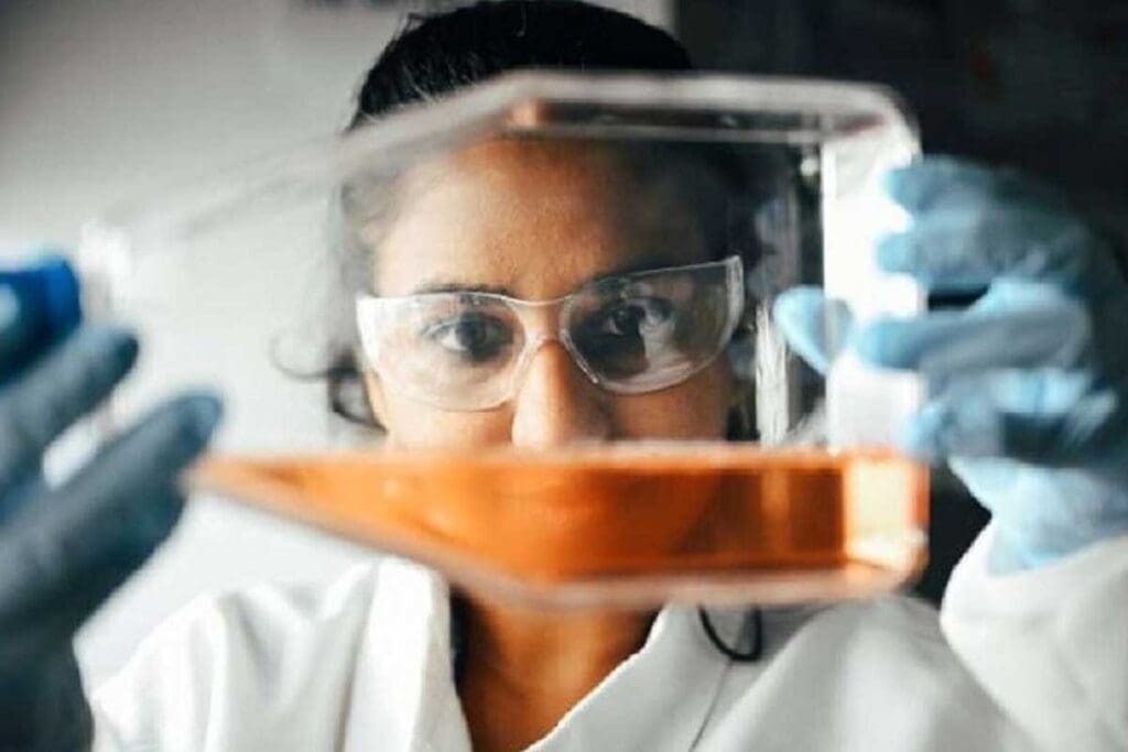 AML Cancer Treatment: 7 Powerful New Options