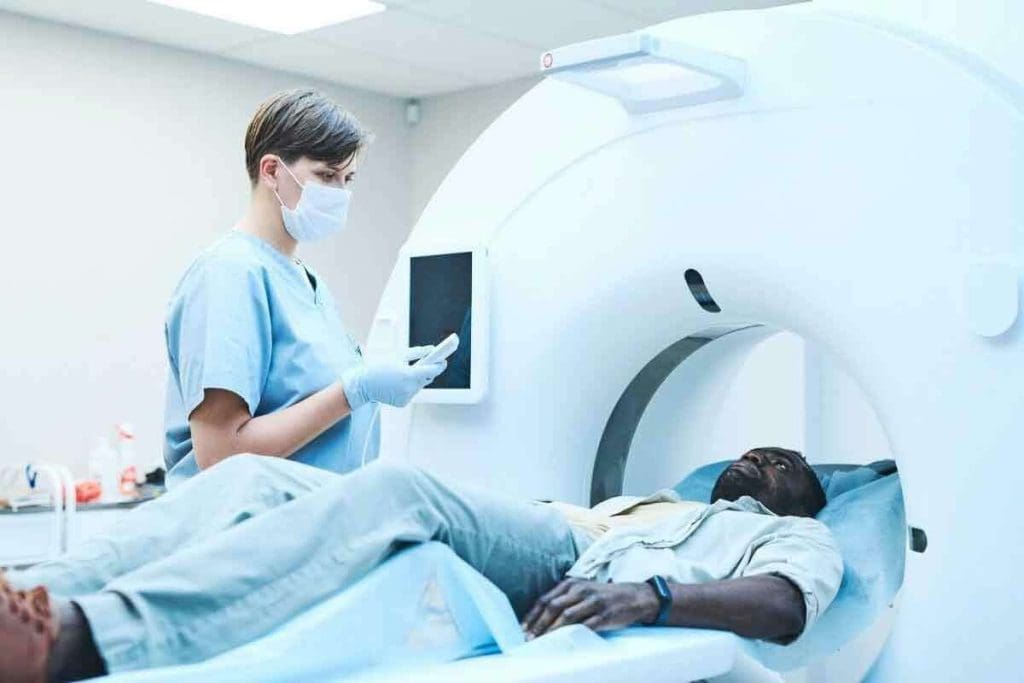 Difference Between MRI and PET Scan for Cancer 1 Difference Between MRI and PET Scan for Cancer