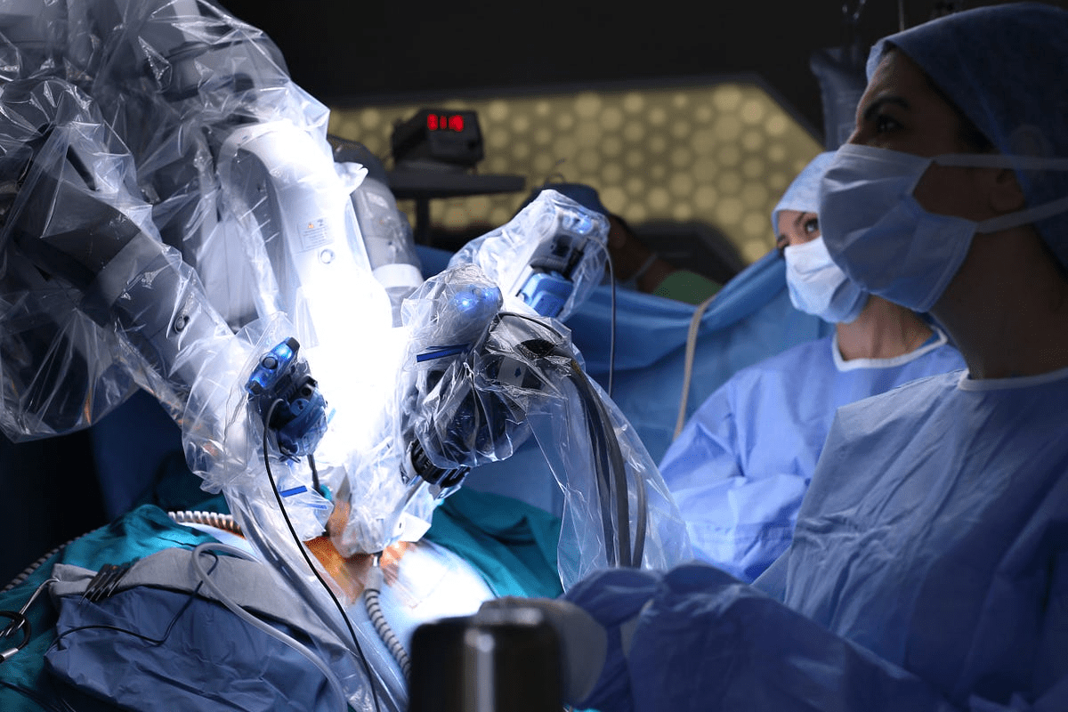 Robotic Surgery Benefits: Problems It Solves