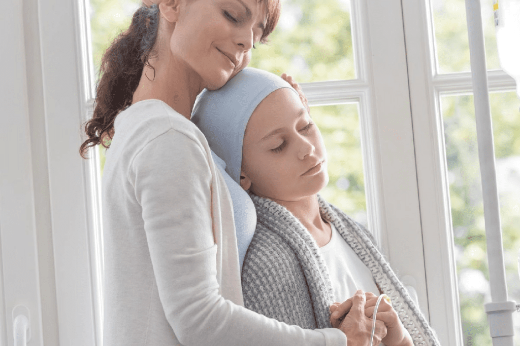 7 Blood Cancer Symptoms: Ways to Spot Leukemia