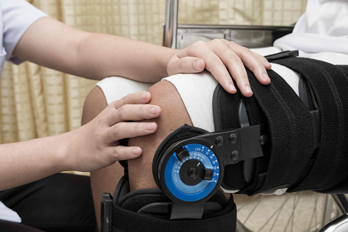 is there an alternative to knee replacement